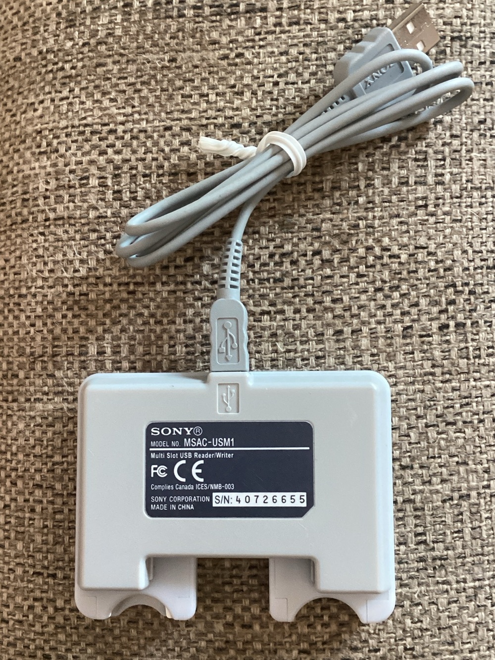 Sony Multi-Format Memory Card Reader Pro - Picture 2 of 2